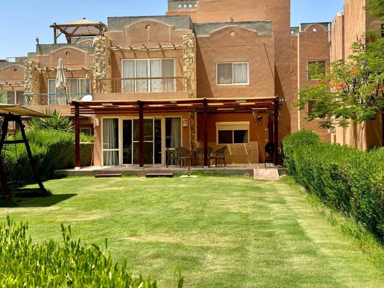 Palermo Chalet In Marina Wadi Degla Ain Sokhna With 250 Sqm Private Garden & Near To The Beach Villa Ain Sukhna Exterior foto